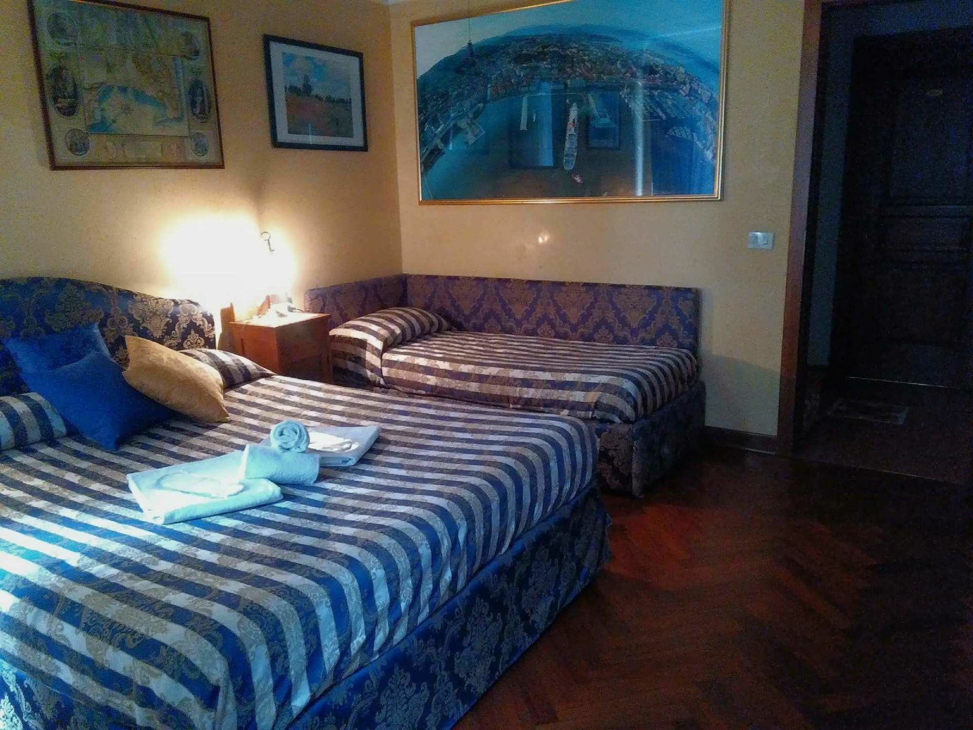 Casa Vacanze Rilke Триест Екстериор снимка