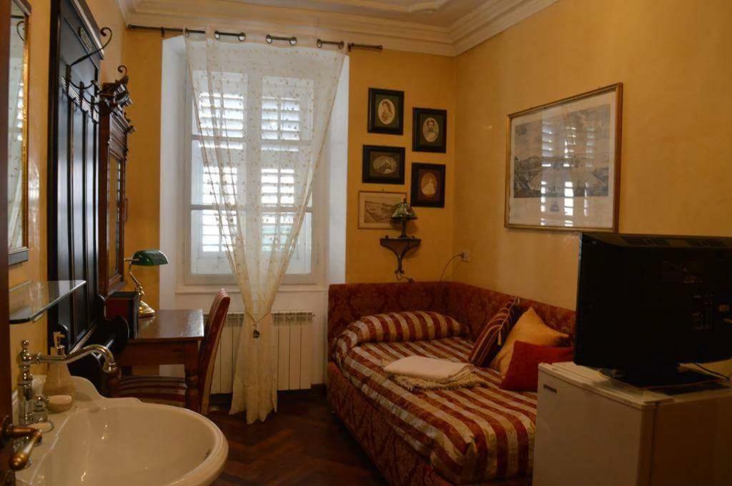 Casa Vacanze Rilke Триест Екстериор снимка